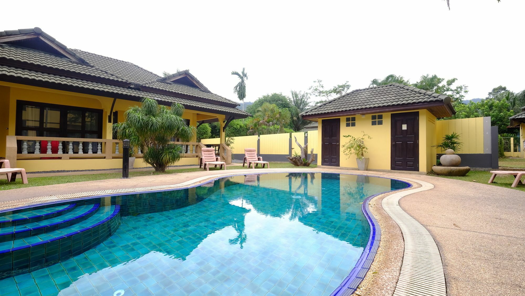 Marilyns Residential Resort Maret Exterior foto
