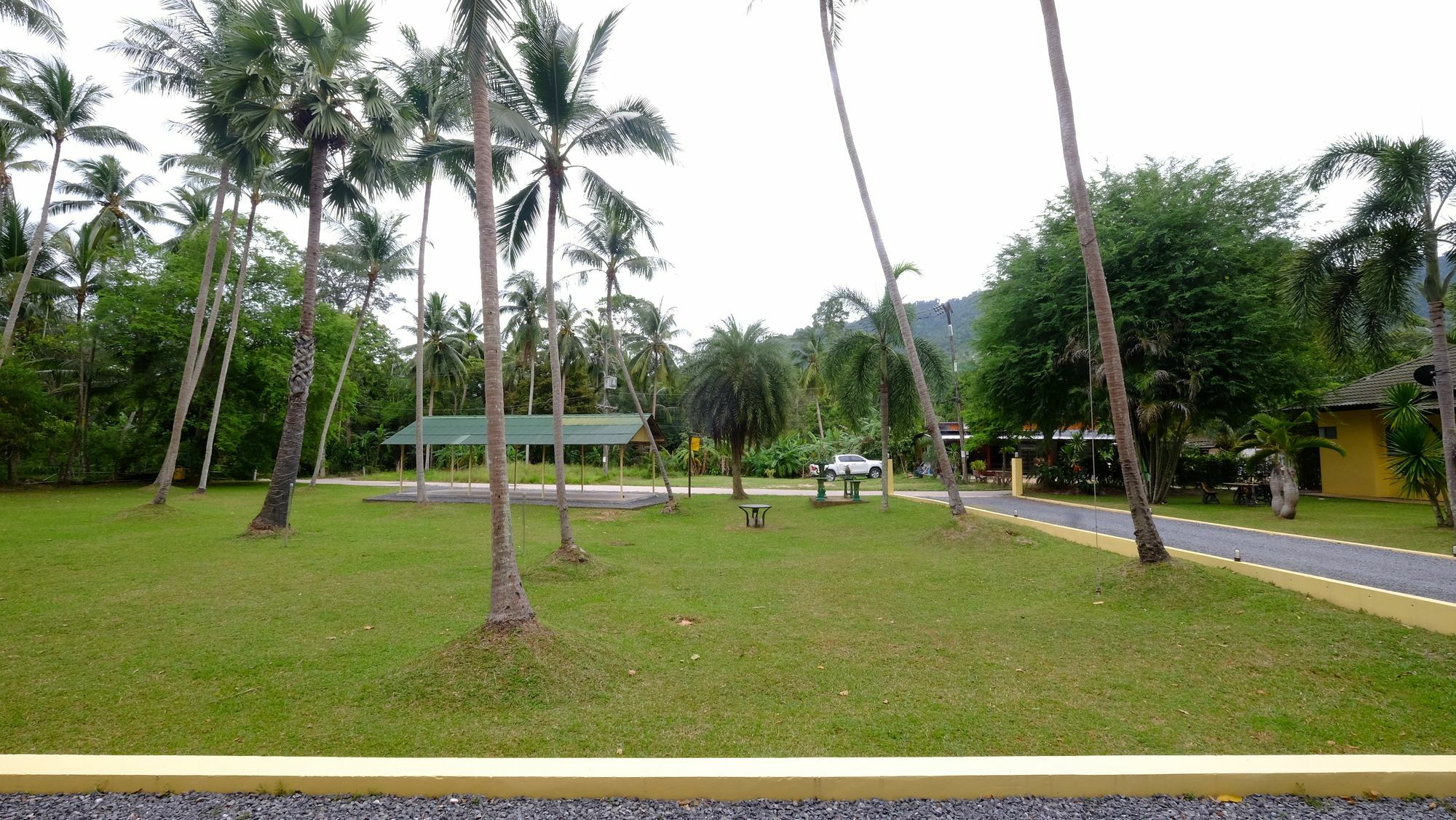 Marilyns Residential Resort Maret Exterior foto